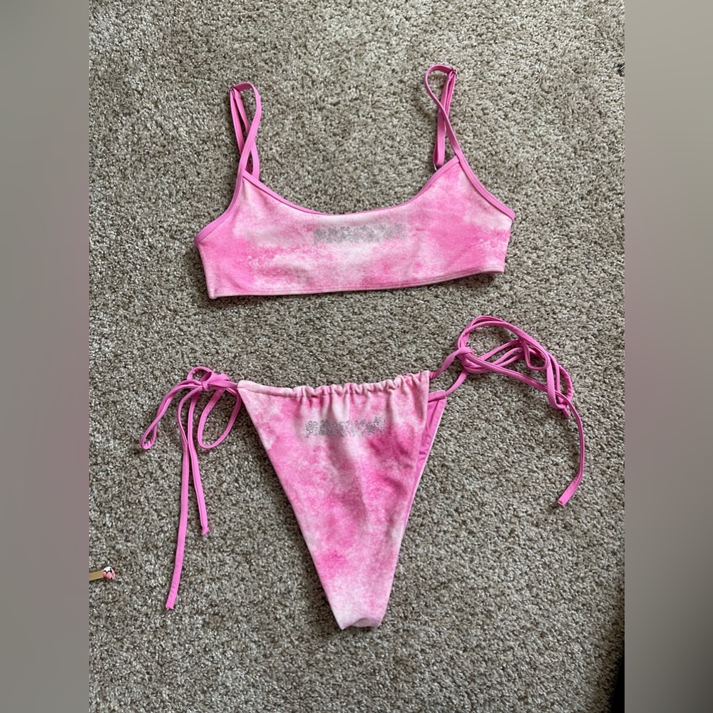 Frankies Bikini Pink Dye